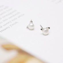 Load image into Gallery viewer, SLUYNZ Platinum Plated 925 Sterling Silver Cute Freshwater Pearl Puppy Studs Earrings for Women Teen Girls Dog Studs Earrings