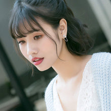 Load image into Gallery viewer, SLUYNZ 925 Sterling Silver Sparkling CZ Snowflake Dangle Earrings for Women Teen Girls Snowflake Earrings Tassel