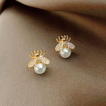 将图片加载到图库查看器,SLUYNZ 925 Sterling Silver Bee Earrings Studs for Women Teen Girls Pearl Earring Stud Insect Bumble Earrings Shiny