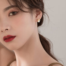 将图片加载到图库查看器,SLUYNZ 925 Sterling Silver Bee Earrings Studs for Women Teen Girls Pearl Earring Stud Insect Bumble Earrings Shiny