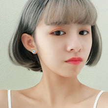 将图片加载到图库查看器,SLUYNZ 925 Sterling Silver Sparkling Blue Crystal Snowflake Studs Earrings for Women Teen Girls Cute Snowflake Earrings