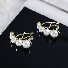 将图片加载到图库查看器,SLUYNZ 925 Sterling Silver Shell Pearl Crawler Earrings Cuff for Women Yellow Gold Clip Ons Earrings