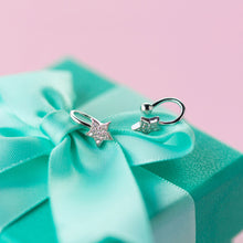 将图片加载到图库查看器,SLUYNZ 925 Sterling Silver CZ Star Cuff Earrings for Women Teen Girls Clip On Ears No Piercing Cartilage Earrings