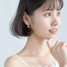 Load image into Gallery viewer, SLUYNZ 925 Sterling Silver Star Hoop Earrings for Women Teen Girls Shiny Star Earrings Hoop