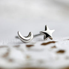 Load image into Gallery viewer, SLUYNZ 925 Sterling Silver Star Moon Studs Earrings for Women Teen Girls 8mm Small Star Earrings