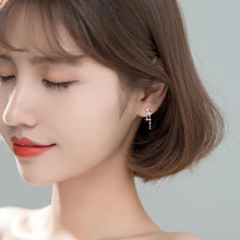 将图片加载到图库查看器,SLUYNZ 925 Sterling Silver Tiny Moon Star Earrings Studs for Teen Girls Small Pretty Moon Earrings
