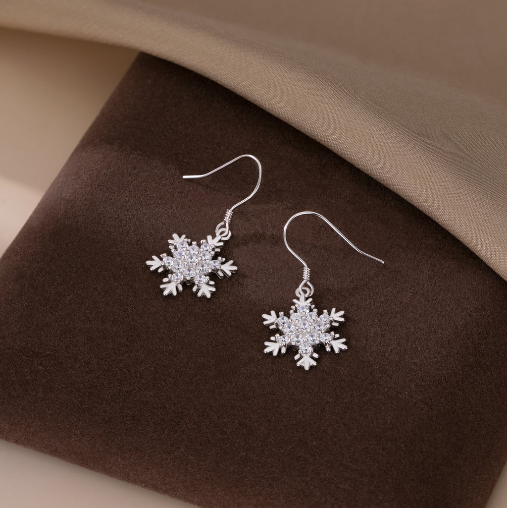 SLUYNZ 925 Sterling Silver Sparkling CZ Snowflake Earrings Drop for Women Snowflake Dangle Earrings Christmas Gifts