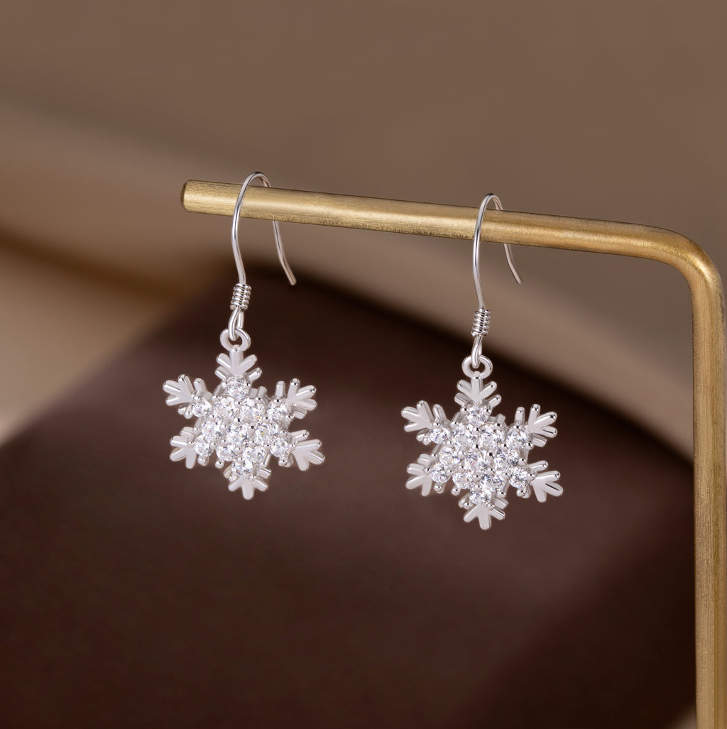 SLUYNZ 925 Sterling Silver Sparkling CZ Snowflake Earrings Drop for Women Snowflake Dangle Earrings Christmas Gifts