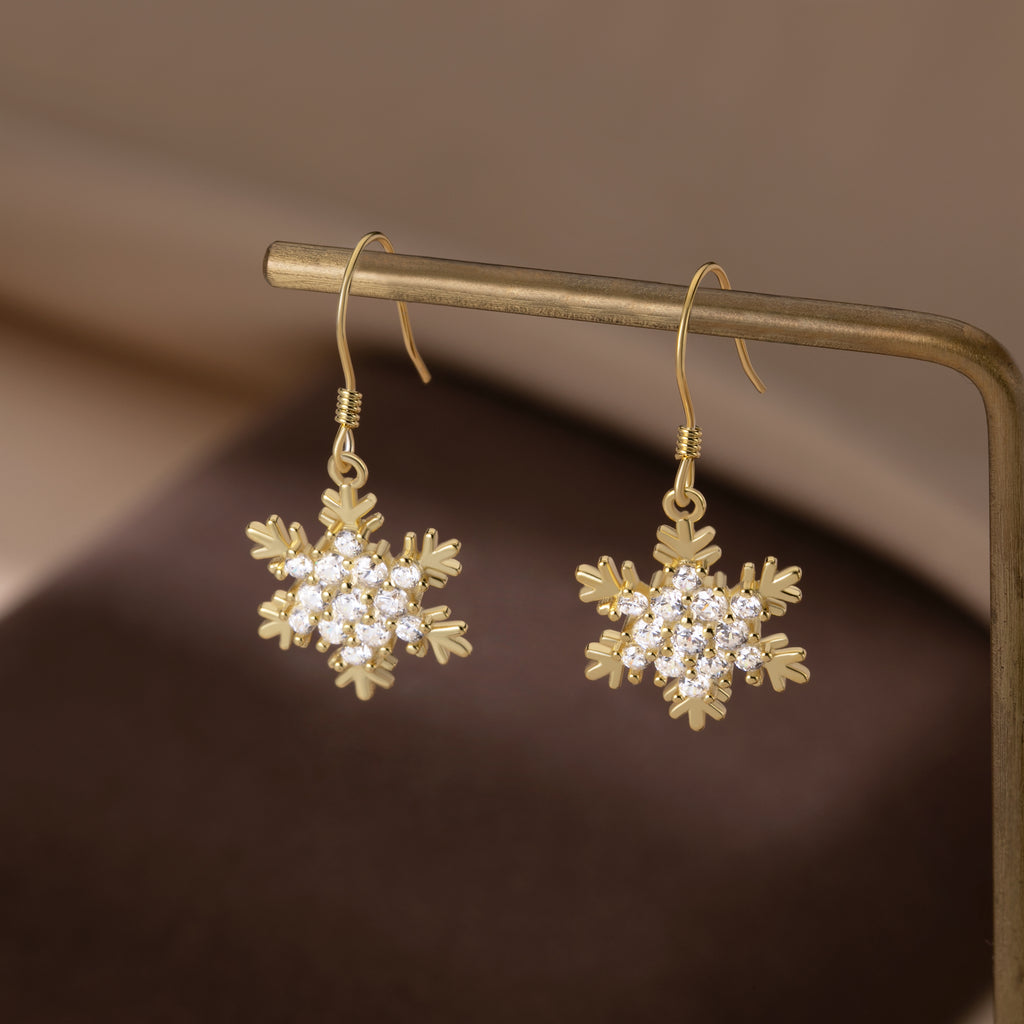 SLUYNZ 925 Sterling Silver Sparkling CZ Snowflake Earrings Drop for Women Snowflake Dangle Earrings Christmas Gifts