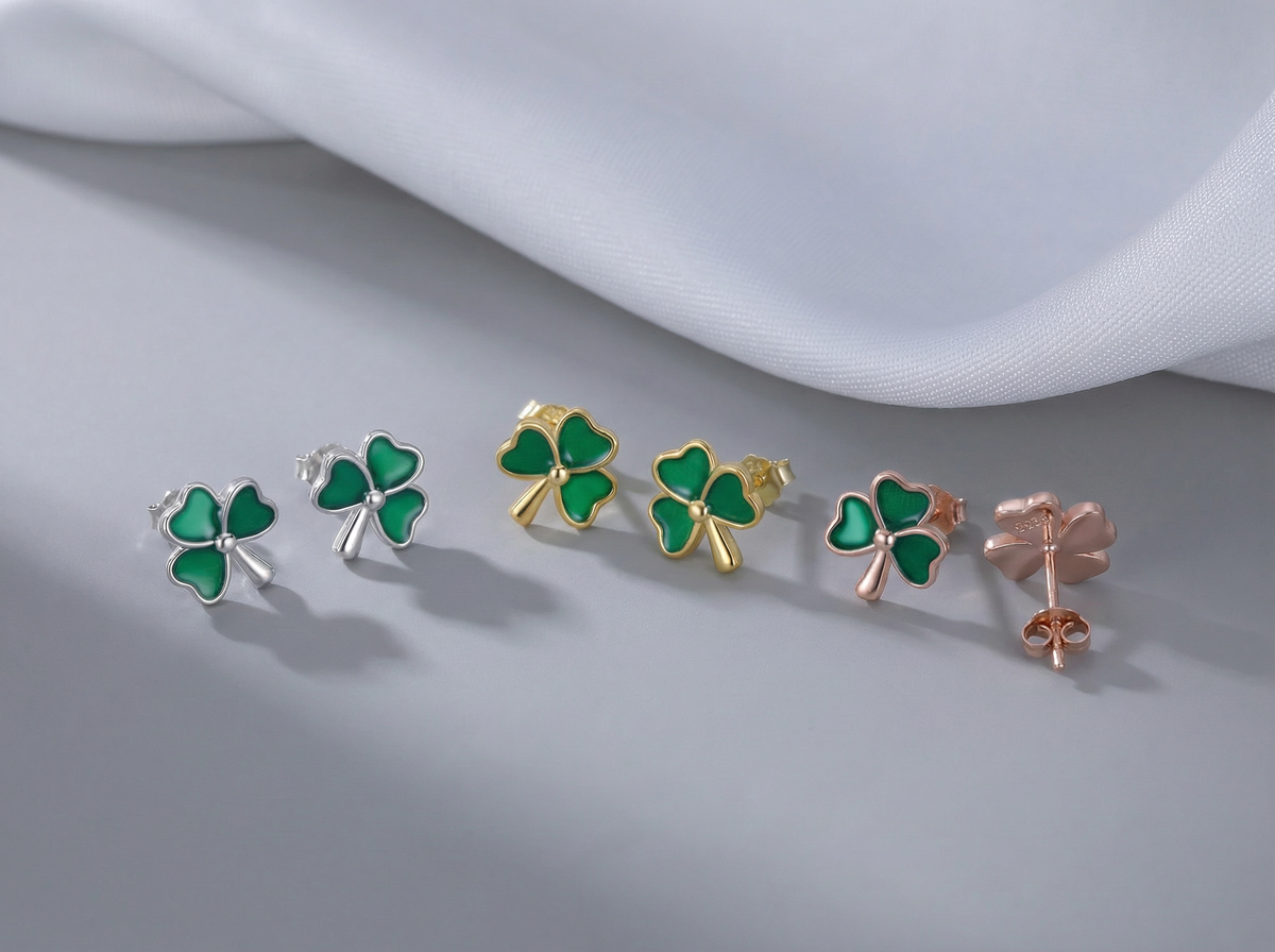 SLUYNZ 925 Sterling Silver Clover Stud Earrings for Women Teens Green Irish Shamrock Earrings Studs for St Patricks Day