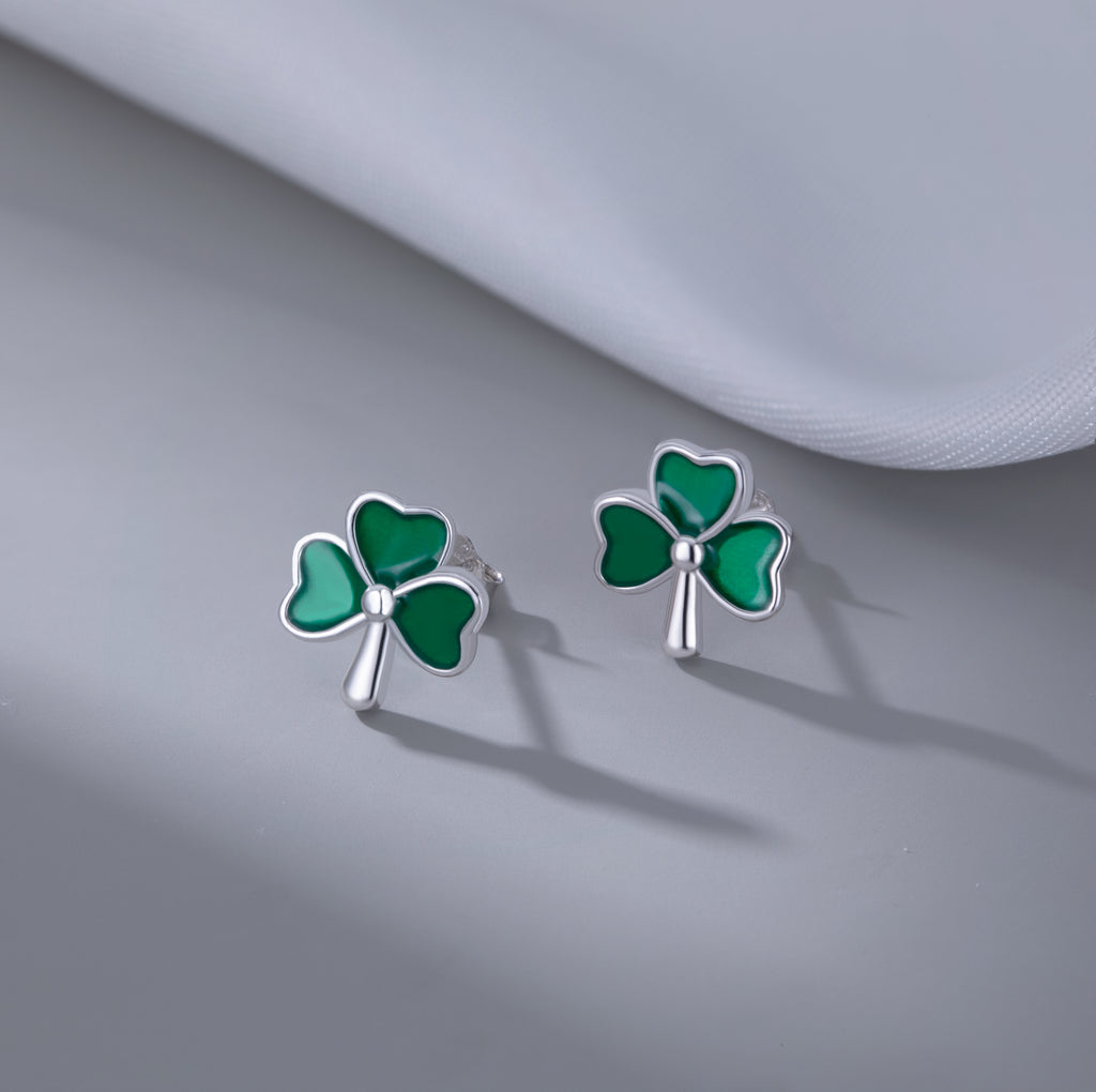 SLUYNZ 925 Sterling Silver Clover Stud Earrings for Women Teens Green Irish Shamrock Earrings Studs for St Patricks Day