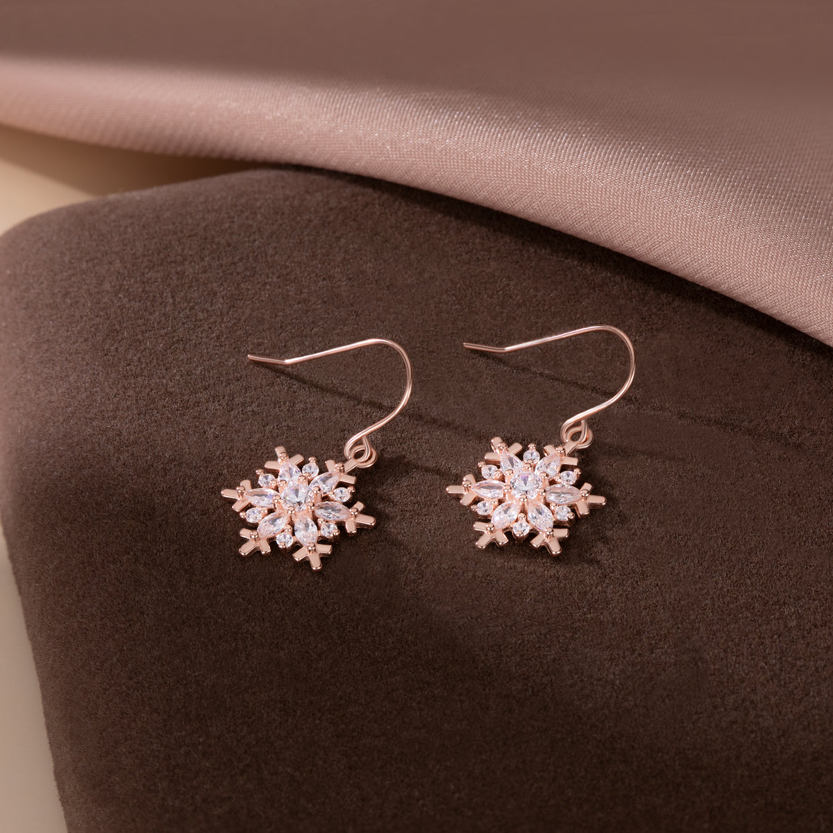 SLUYNZ 925 Sterling Silver Christmas Snowflake Dangle Earrings for Women Girls Teens CZ Snowflake Drop Earrings Dangle