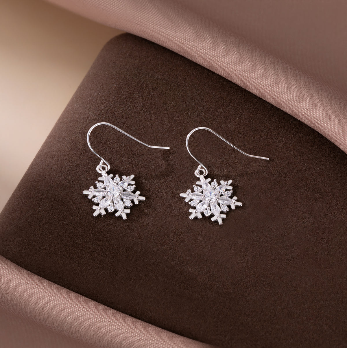SLUYNZ 925 Sterling Silver Christmas Snowflake Dangle Earrings for Women Girls Teens CZ Snowflake Drop Earrings Dangle