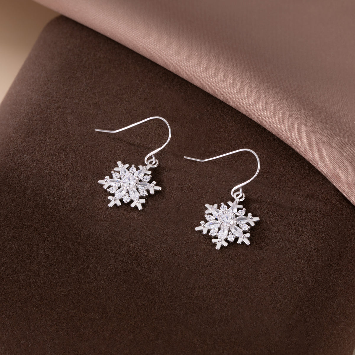 SLUYNZ 925 Sterling Silver Christmas Snowflake Dangle Earrings for Women Girls Teens CZ Snowflake Drop Earrings Dangle