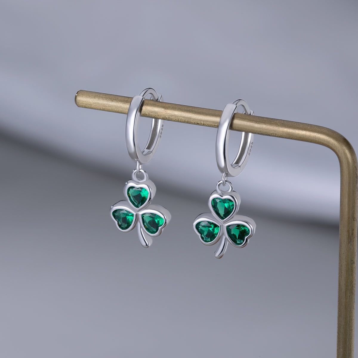 SLUYNZ 925 Sterling Silver Green Heart Clover Dangle Earrings for Women Teen Girls CZ Shamrock Drop Earrings for Spring