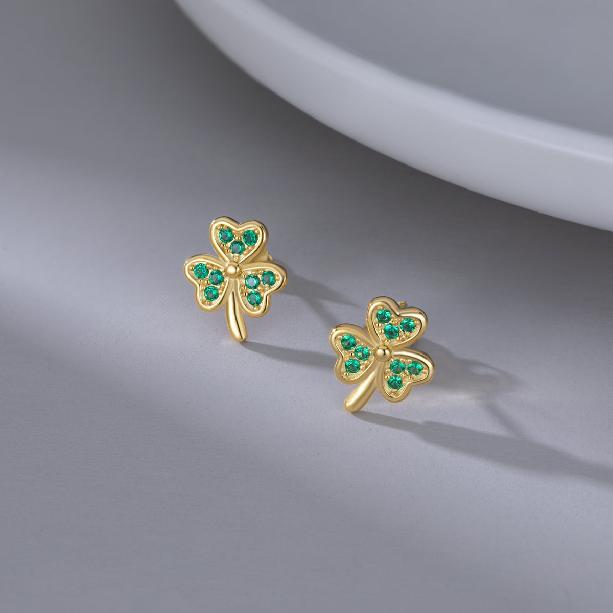 SLUYNZ 925 Sterling Silver Green Shamrock Earrings Stud for Women Teens CZ Love Clover Studs Earrings
