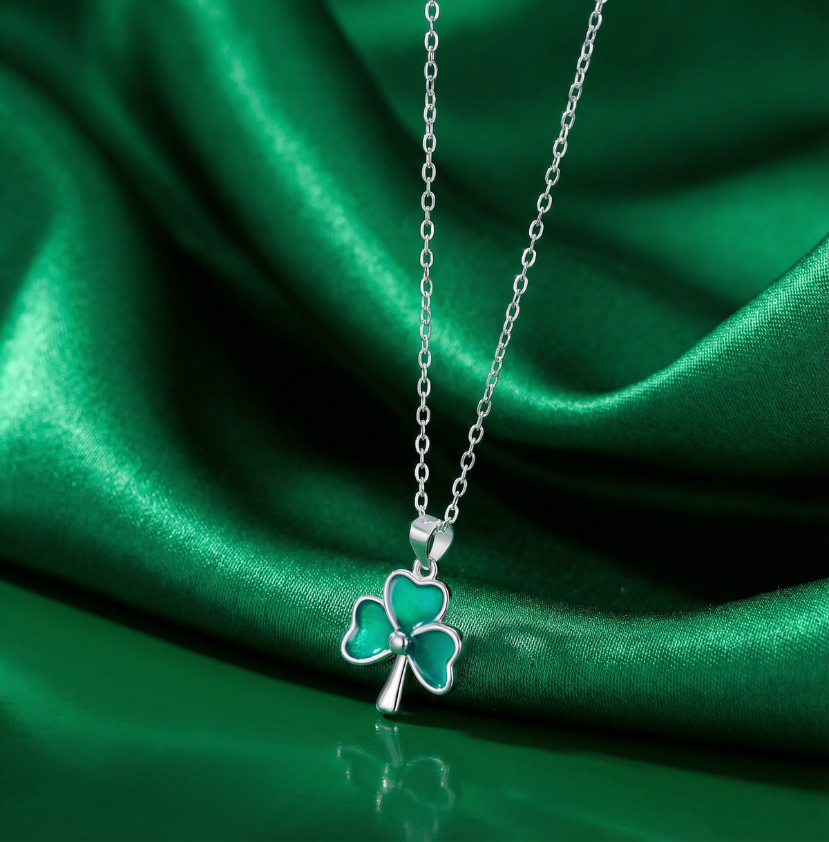 SLUYNZ 925 Sterling Silver Irish Shamrock Choker Necklace Chain for Women Teens Green Clover Pendant Necklace for St Patricks Day
