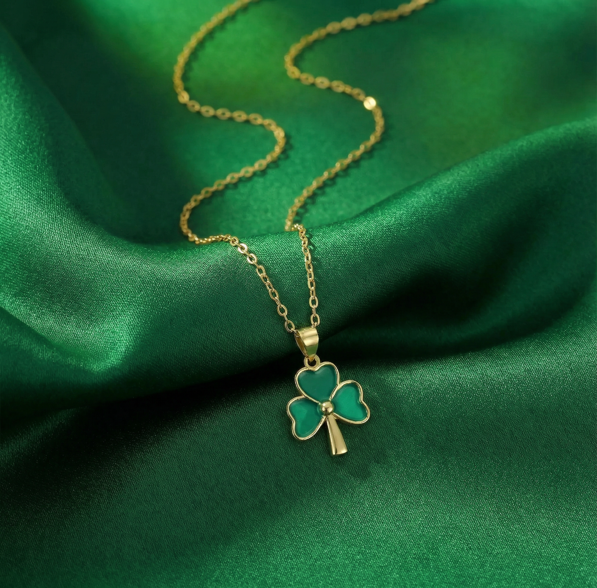SLUYNZ 925 Sterling Silver Irish Shamrock Choker Necklace Chain for Women Teens Green Clover Pendant Necklace for St Patricks Day