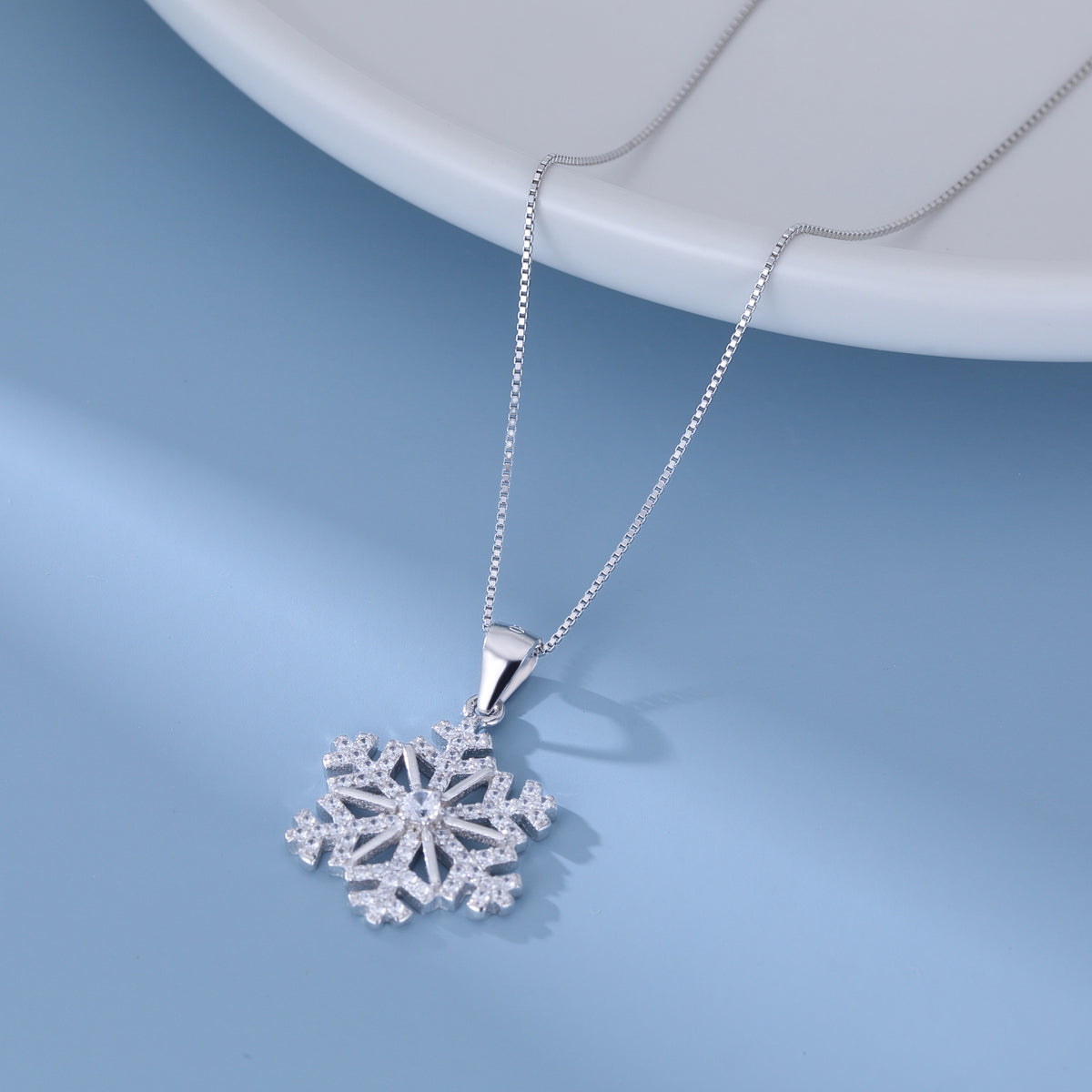 SLUYNZ 925 Sterling Silver Snowflake Pendant Necklace for Women Teens Christmas Snowflake Necklace Choker Sparkly CZ Snowflake Necklace Winter Necklace