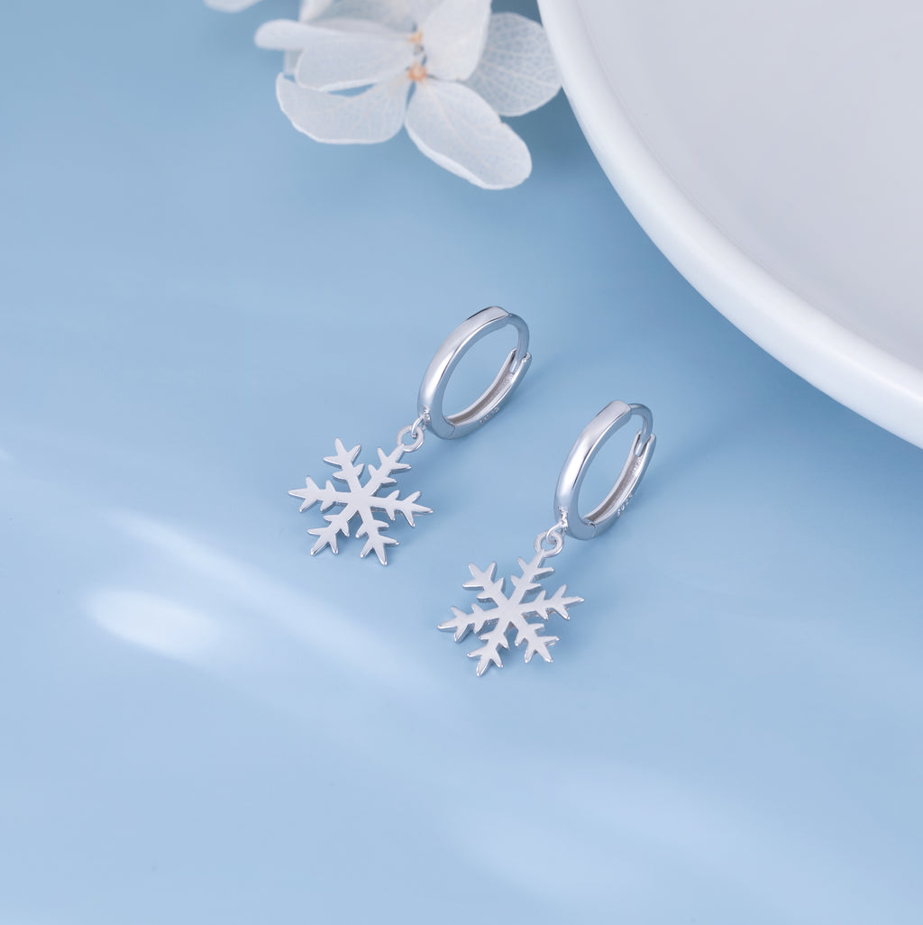 SLUYNZ 925 Sterling Silver Christmas Snowflake Hoop Earrings for Women Small Snowflake Hoop Earrings Drop Winter Holiday Earrings