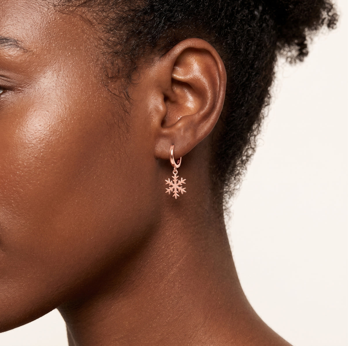 SLUYNZ 925 Sterling Silver Christmas Snowflake Hoop Earrings for Women Small Snowflake Hoop Earrings Drop Winter Holiday Earrings