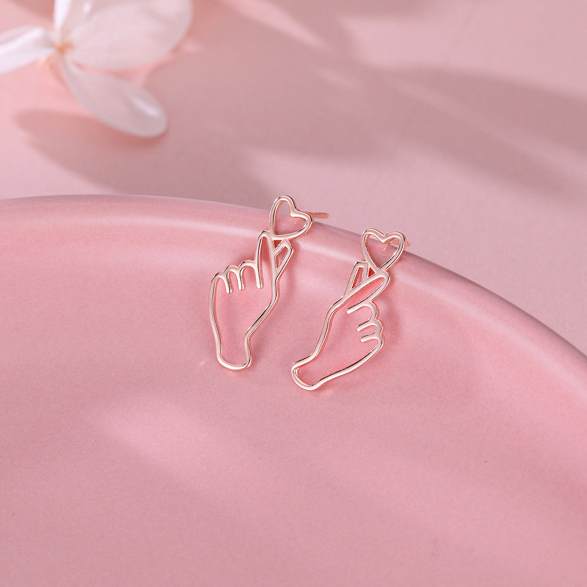 SLUYNZ 925 Sterling Silver Heart Studs Earrings for Women Teens Unique Sweet Love Heart Post Studs Earrings