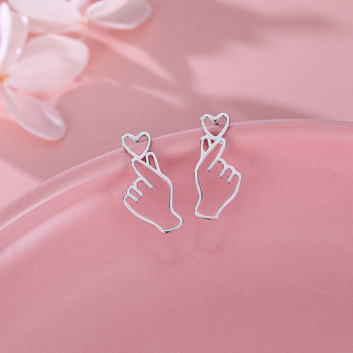 SLUYNZ 925 Sterling Silver Heart Studs Earrings for Women Teens Unique Sweet Love Heart Post Studs Earrings