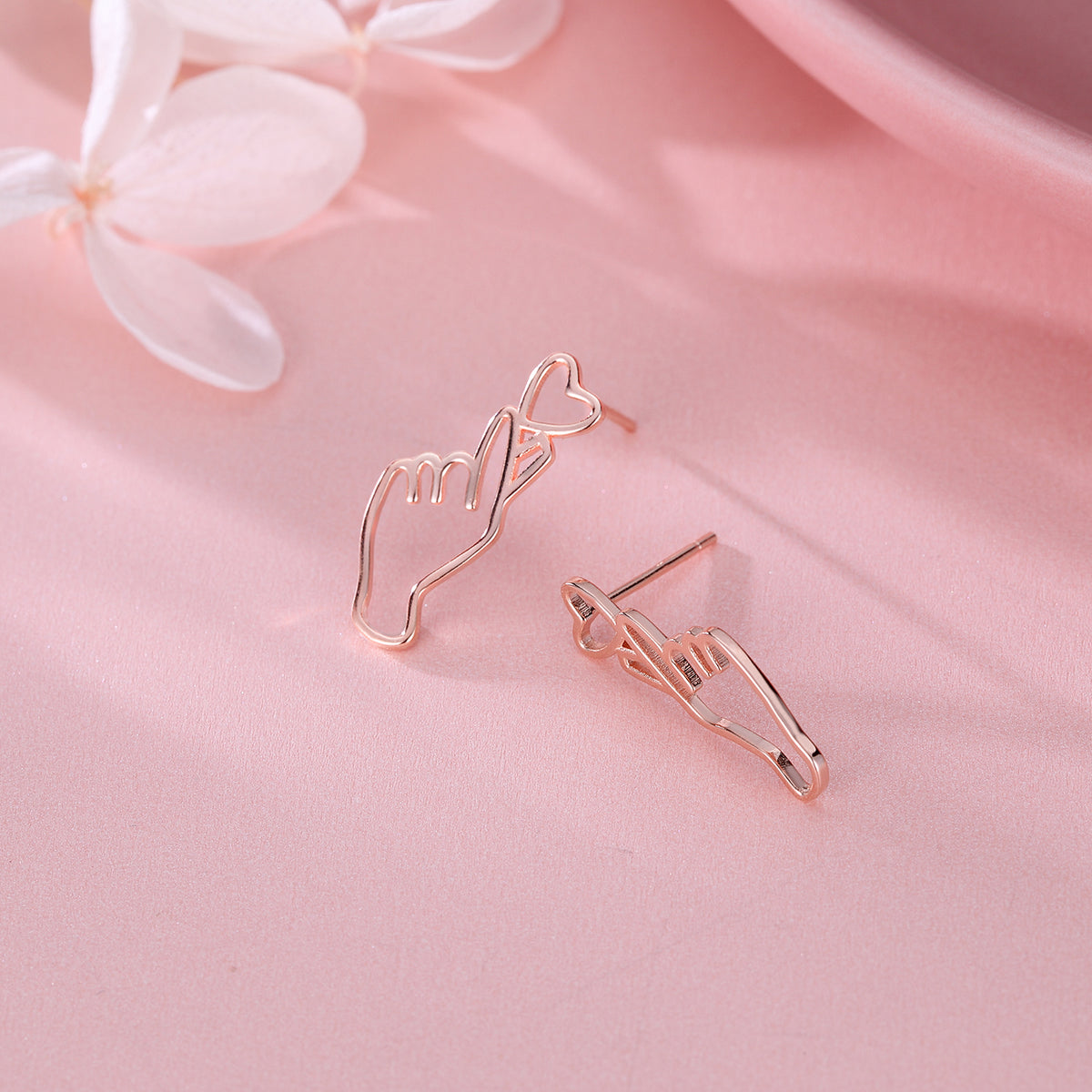 SLUYNZ 925 Sterling Silver Heart Studs Earrings for Women Teens Unique Sweet Love Heart Post Studs Earrings
