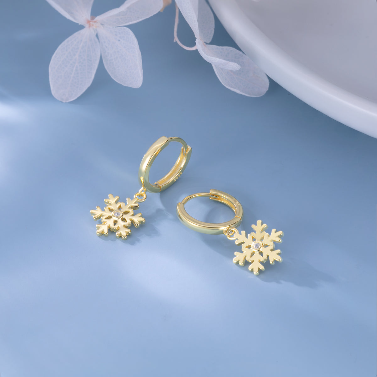 SLUYNZ Sterling Silver Snowflake Hoop Earrings for Women Teen Christmas Snowflake Hoop Earrings Drop