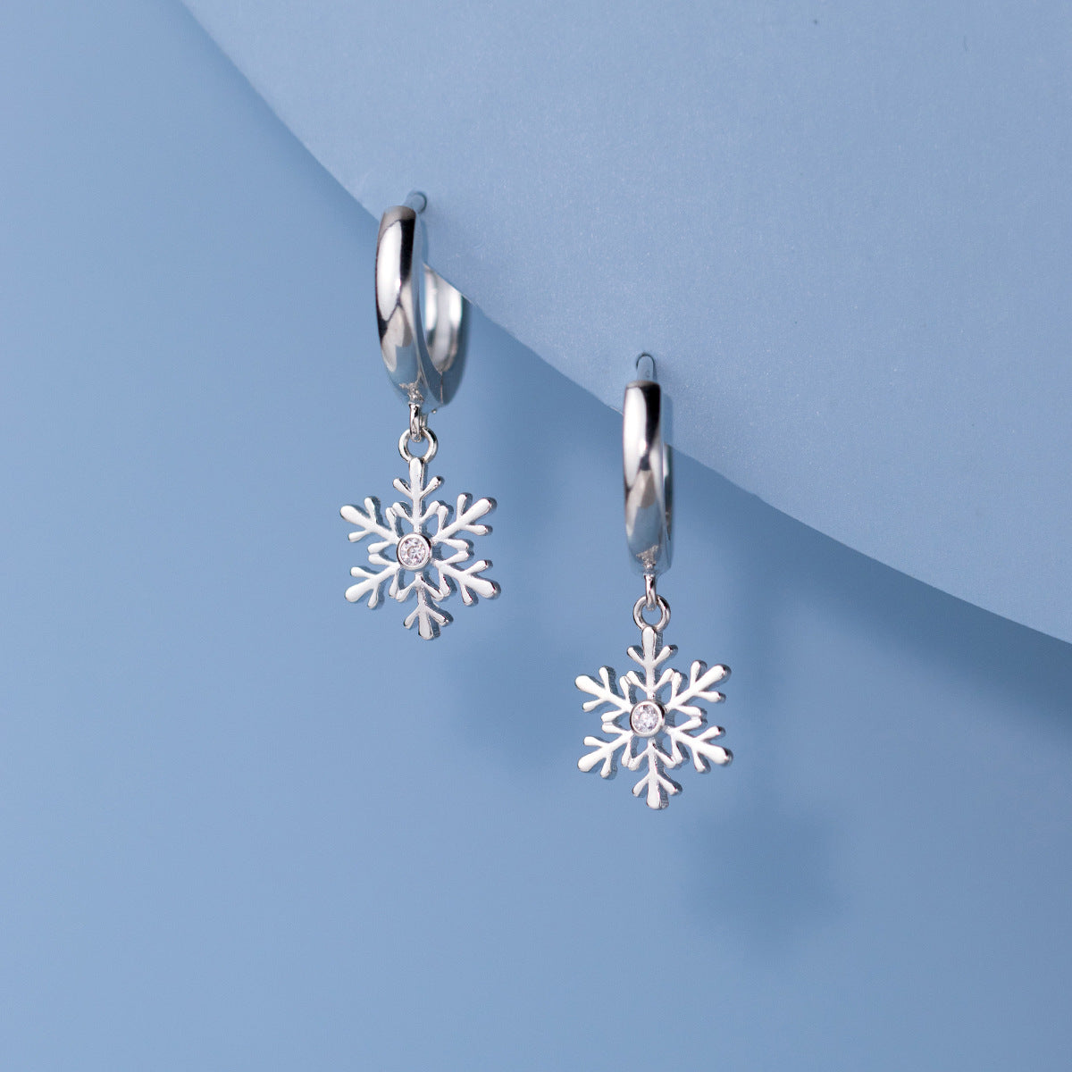 SLUYNZ Sterling Silver Snowflake Hoop Earrings for Women Teen Christmas Snowflake Hoop Earrings Drop