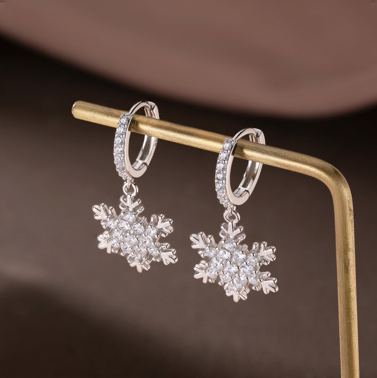 SLUYNZ Solid 925 Sterling Silver Sparkling CZ Snowflake Hoop Earrings for Women Teen Snowflake Hoop Earrings Huggie Earrings Drop Christmas Gifts