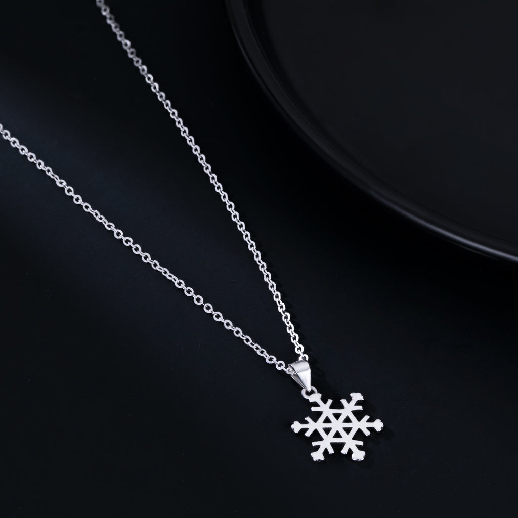 SLUYNZ 925 Sterling Silver Snowflake Necklace Pendant for Women Teens Winter Snowflake Chain Necklace Choker Christmas Gifts