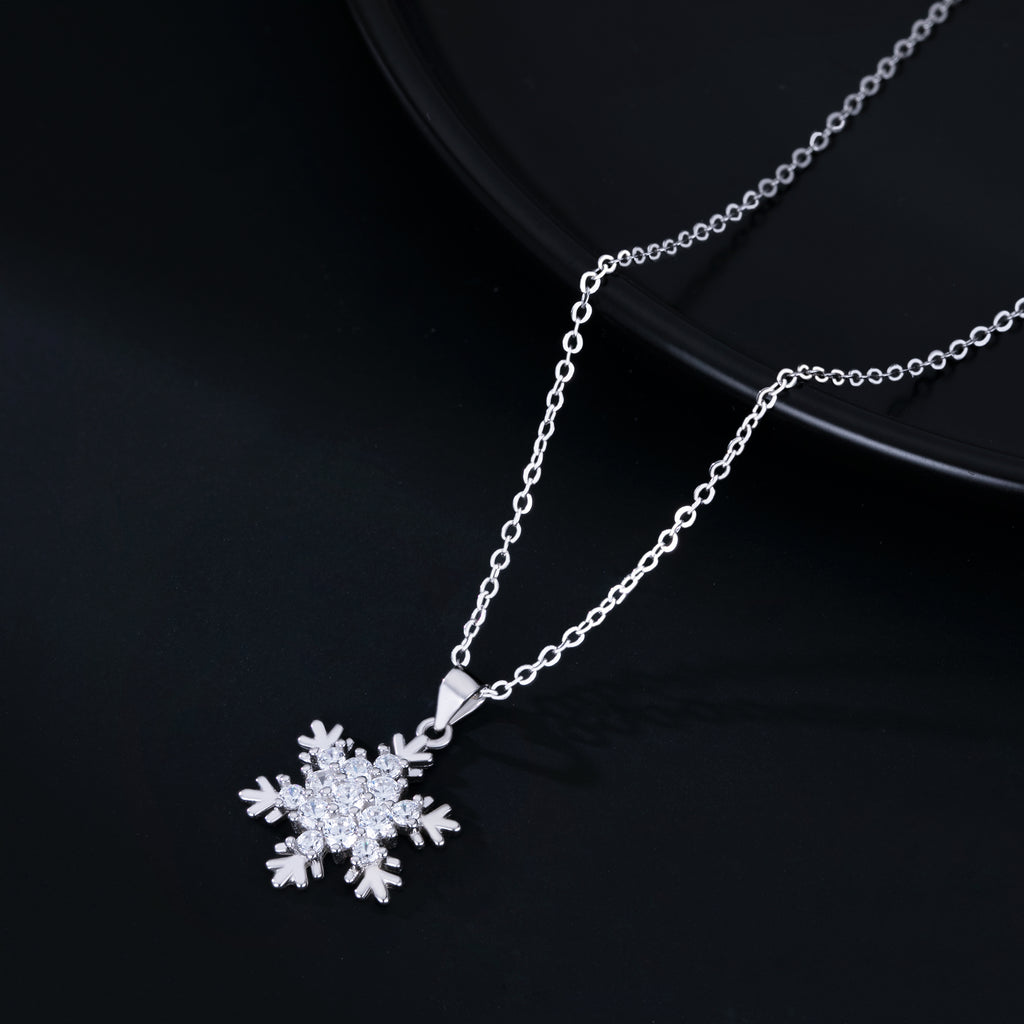 SLUYNZ 925 Sterling Silver Sparkling CZ Snowflake Necklace Pendant for Women Teens Girls Winter Snowflake Chain Necklace Choker Christmas Gifts