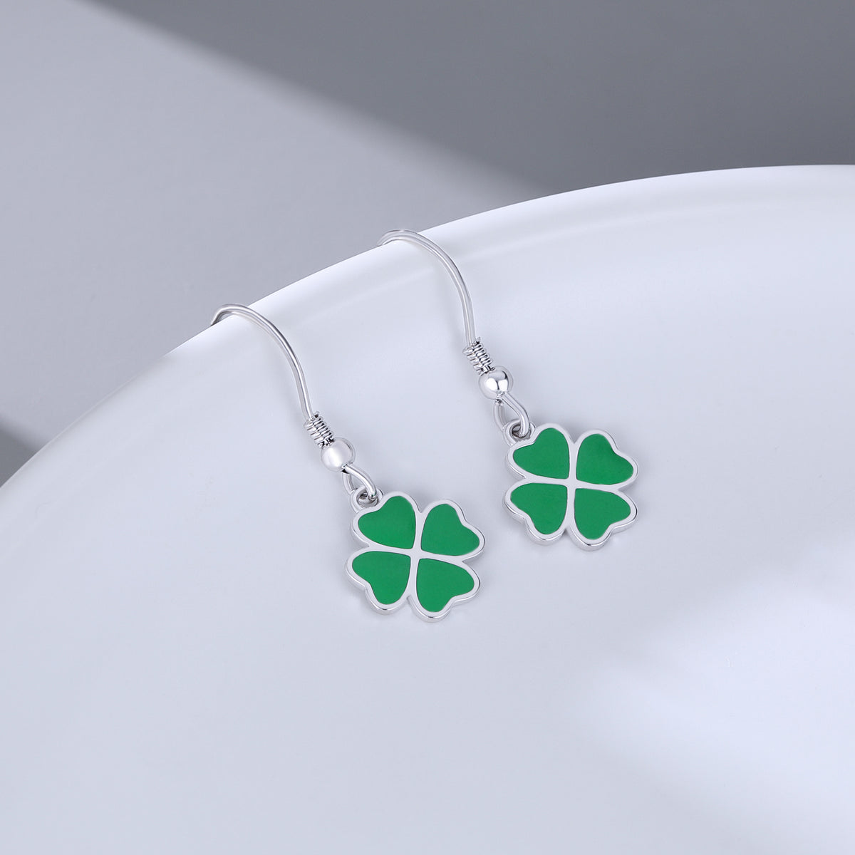 SLUYNZ 925 Sterling Silver Green Clover Earrings Drop for Women Teens Love Clover Dangle Earrings for Spring Summer