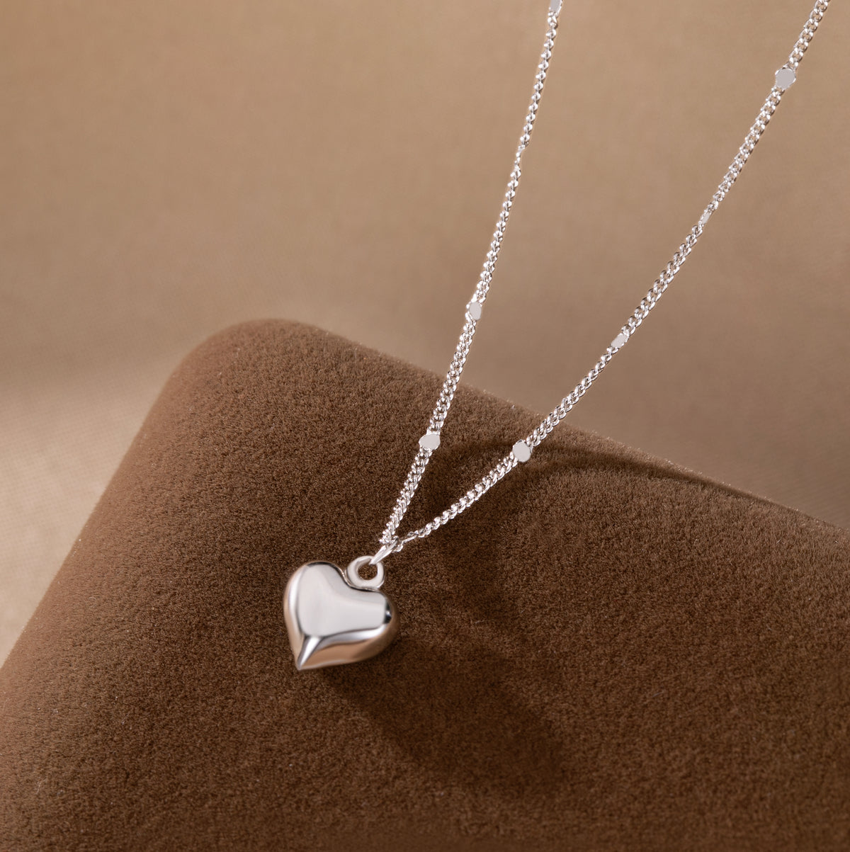 SLUYNZ Solid 925 Sterling Silver Tiny Love Necklace for Women Teens Girls Small Sweet Heart Necklace