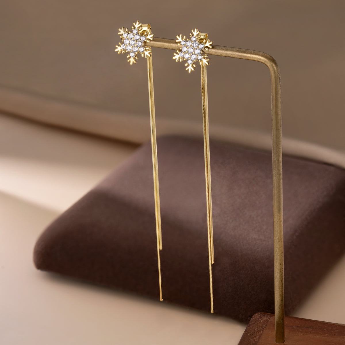 SLUYNZ Solid 925 Sterling Silver Snowflake Earrings Dangle for Women Teens Girls CZ Snowflake Dangle Earrings Chain Christmas Gifts