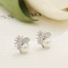 将图片加载到图库查看器，SLUYNZ 925 Sterling Silver Bee Earrings Studs for Women Teen Girls Pearl Earring Stud Insect Bumble Earrings Shiny
