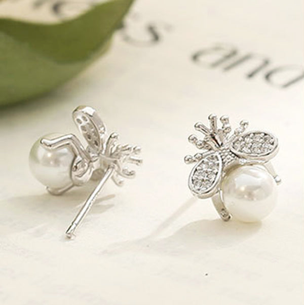SLUYNZ 925 Sterling Silver Bee Earrings Studs for Women Teen Girls Pearl Earring Stud Insect Bumble Earrings Shiny