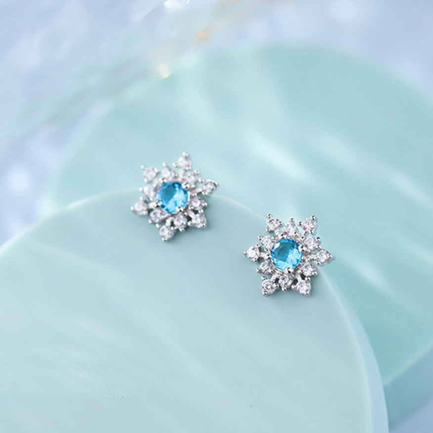 SLUYNZ 925 Sterling Silver Sparkling Blue Crystal Snowflake Studs Earrings for Women Teen Girls Cute Snowflake Earrings