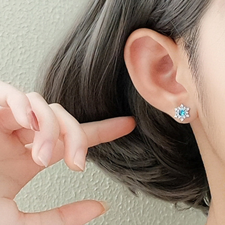 SLUYNZ 925 Sterling Silver Sparkling Blue Crystal Snowflake Studs Earrings for Women Teen Girls Cute Snowflake Earrings
