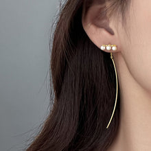 将图片加载到图库查看器，SLUYNZ 925 Sterling Silver Pearl Threader Earring Chain for Women Teen Girls Curve Dangle Earring Tassel Ear Line
