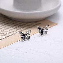 将图片加载到图库查看器，SLUYNZ 925 Sterling Silver Retro Butterfly Earrings Studs for Women Teen Girls Pretty Vintage Butterfly Studs
