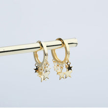 将图片加载到图库查看器，SLUYNZ 925 Sterling Silver Star Hoop Earrings for Women Teen Girls Shiny Star Earrings Hoop
